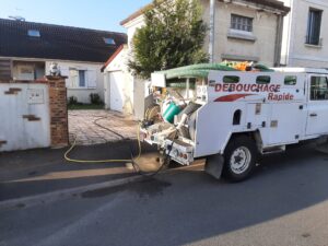 Camion débouchage canalisation Val-D'Oise 95